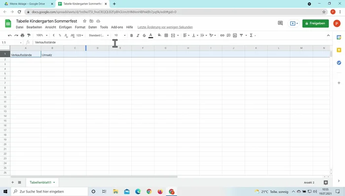 Gesamtumsatz berechnen, indem man den gewünschten Bereich markiert und die Summenfunktion verwendet.