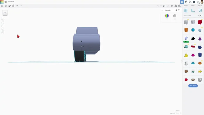 Anpassen der Autobreite mithilfe der schwarzen Griffe. Schwarze Griffe ziehen nur in eine Richtung.
