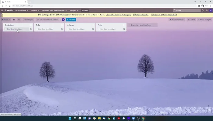 Karten erstellen: Erstelle Karten (wie Klebezettel) für einzelne Aufgaben oder Tickets. Gib der Karte einen Namen und füge weitere Infos wie Beschreibungen, Kommentare, Anhänge, Checklisten, Fristen und Labels hinzu.