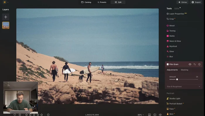 Verwenden Sie die "Leuchten"-Funktion, um subtile Highlights hinzuzufügen und einen leichten "Halation-Effekt" zu erzeugen. Experimentieren Sie mit verschiedenen Leuchten-Typen.