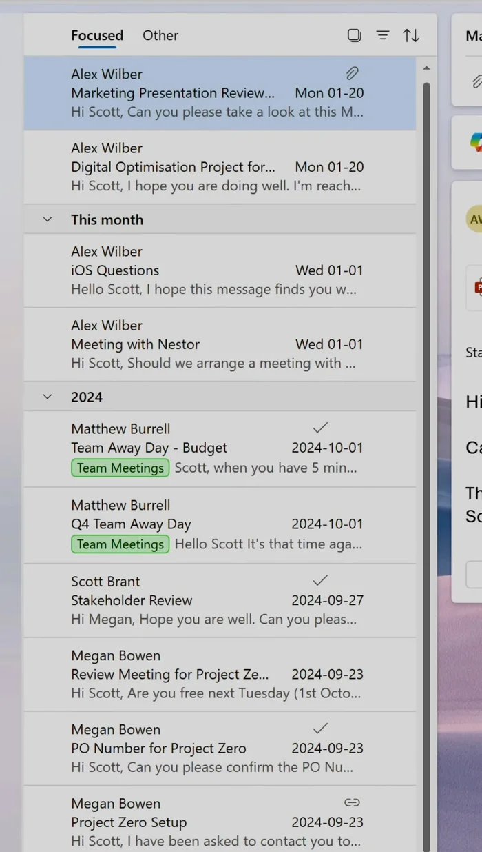 Copilot-Seitenleiste in Outlook öffnen.
