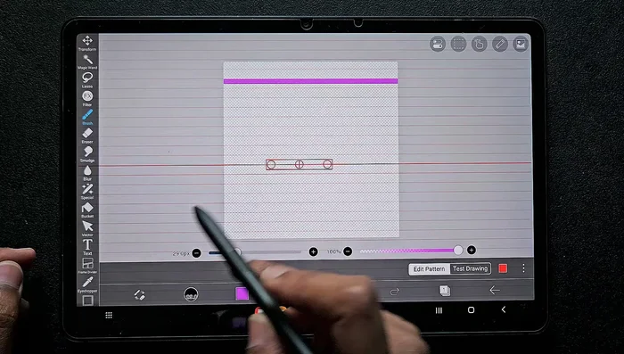 Wählen Sie leuchtende, kontrastreiche Farben aus und füllen Sie die Bereiche zwischen den Linien mit dem Füllwerkzeug. Achten Sie auf einen guten Farbabstand (keine ähnlichen Farben nebeneinander). Verwenden Sie die Option „Aktuelle Ebene“ im Füllwerkzeug.