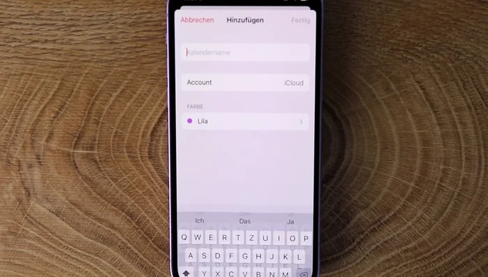 Einen neuen Kalender hinzufügen (z.B. „Familie“). Farbe auswählen.