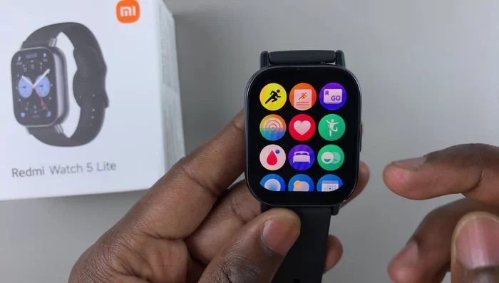 Auf das Globus-Symbol tippen.