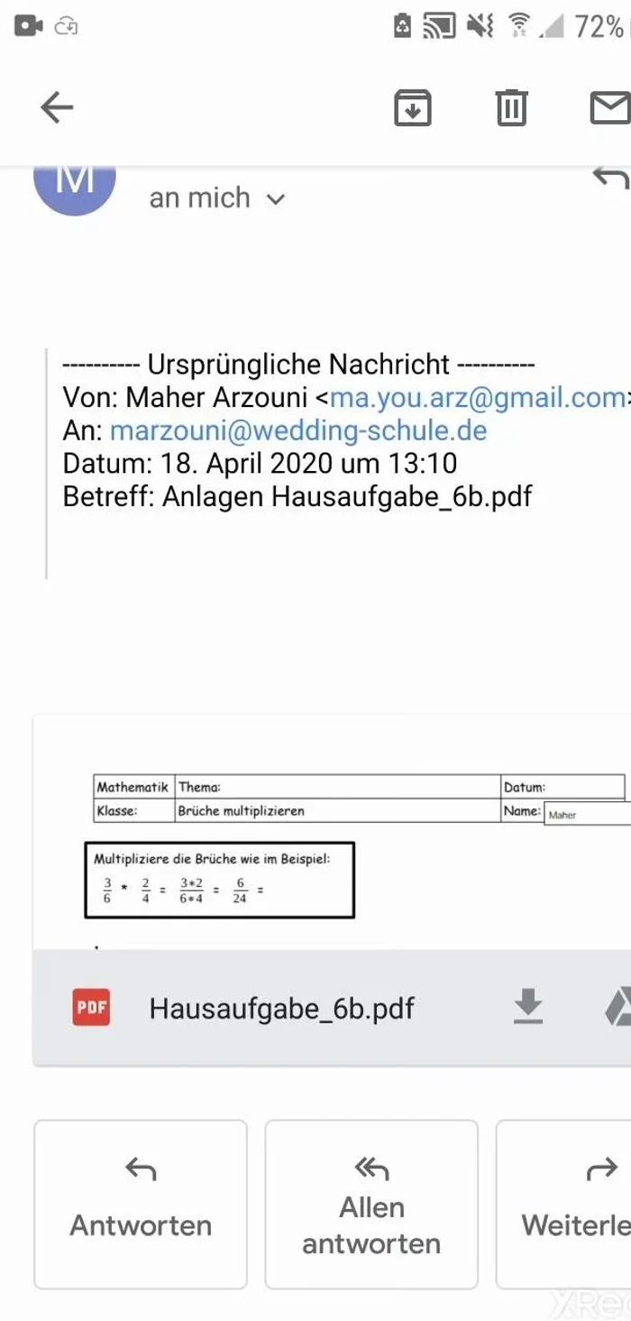 Download des PDFs durch Anklicken des Download-Symbols.