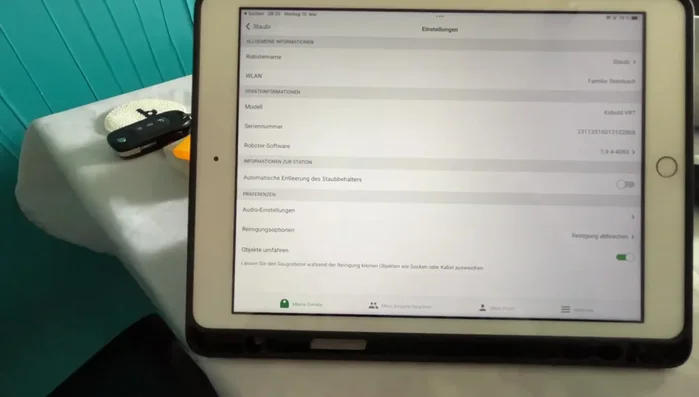 Einstellungen: Roboter umbenennen, WLAN-Verbindung, Software-Updates, Audioeinstellungen, Reinigungsaktionen anpassen, 'Finde mich'-Funktion (zur Ortung des Roboters).