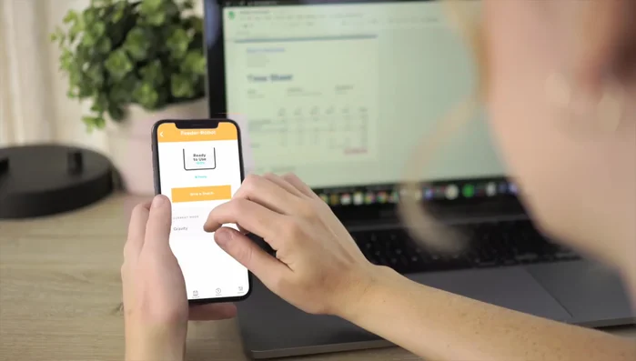Optional: Snacks geben Sie Ihrem Haustier jederzeit über die App einen Snack.