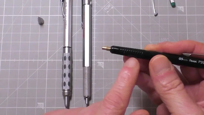 Richtige Minengröße überprüfen (0,3 mm vs. 0,5 mm).