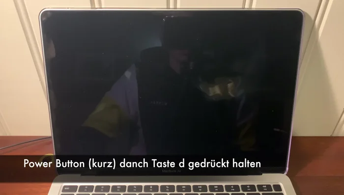 Apple Silicon (M1, M2 etc.): Power-Taste gedrückt halten, bis das Apple-Logo erscheint. Dann Command + D gedrückt halten (72.89)