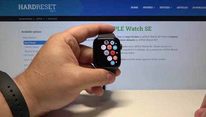 Suchen Sie das Einstellungssymbol und tippen Sie darauf.