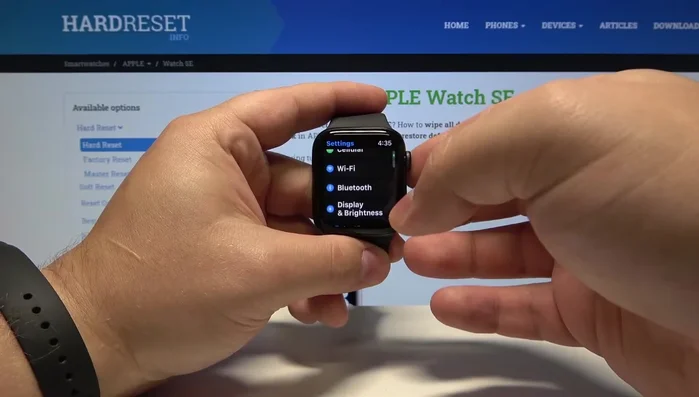 Scrollen Sie nach unten zu "Bedienungshilfen" und wählen Sie es aus.