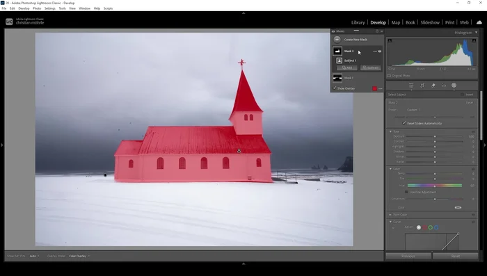 Maske für das Motiv erstellen: 'Motiv auswählen' nutzen, um das Hauptmotiv zu selektieren. Belichtung erhöhen, um das Motiv vom dunklen Hintergrund abzuheben. Vorsichtig vorgehen, um Clipping zu vermeiden. Weiß-Regler und Kontrast verwenden, um die hellen Bereiche aufzuhellen.