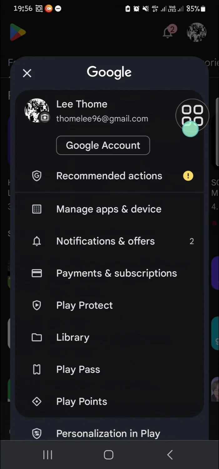 Finden Sie die QR-Code-Scanner App in der Liste der Abonnements.