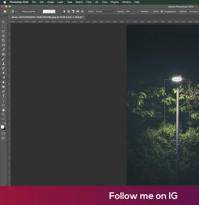 Perspektive anpassen und übernehmen: Passe die Perspektive im Perspektiv-Panel an und klicke auf „Übernehmen“. Kopiere die Ebene (Strg + C).