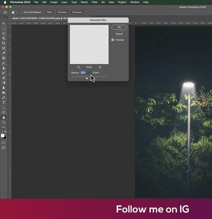 Gaußsche Unschärfe anwenden: Wende einen Gaußschen Unschärfe-Filter an (Wert ca. 20 PT) um den Lichtreflex weicher zu gestalten.
